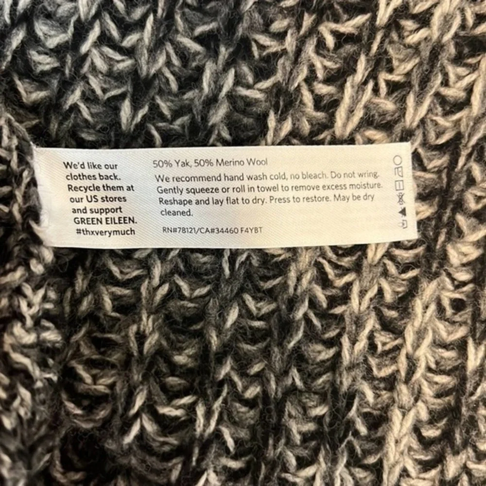 Eileen Fisher yak‎ and merino wool women’s vest